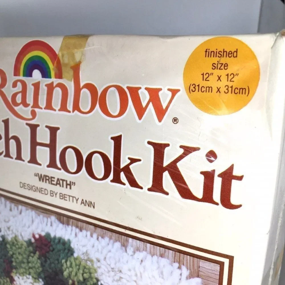 Vintage Christmas Wreath Rainbow  Latch Hook Kit Sealed New